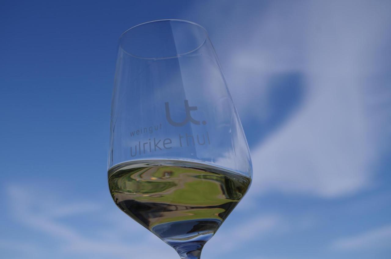 Ferienweingut Ulrike Thul Apartment ไลเวน ภายนอก รูปภาพ