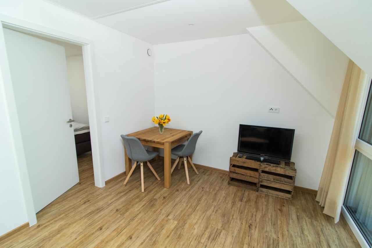 Ferienweingut Ulrike Thul Apartment ไลเวน ภายนอก รูปภาพ